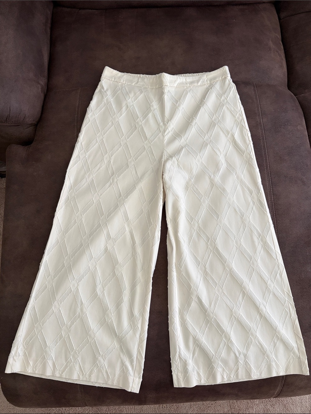 Chico's Cream Wide-Leg Quilted Diamond Pants